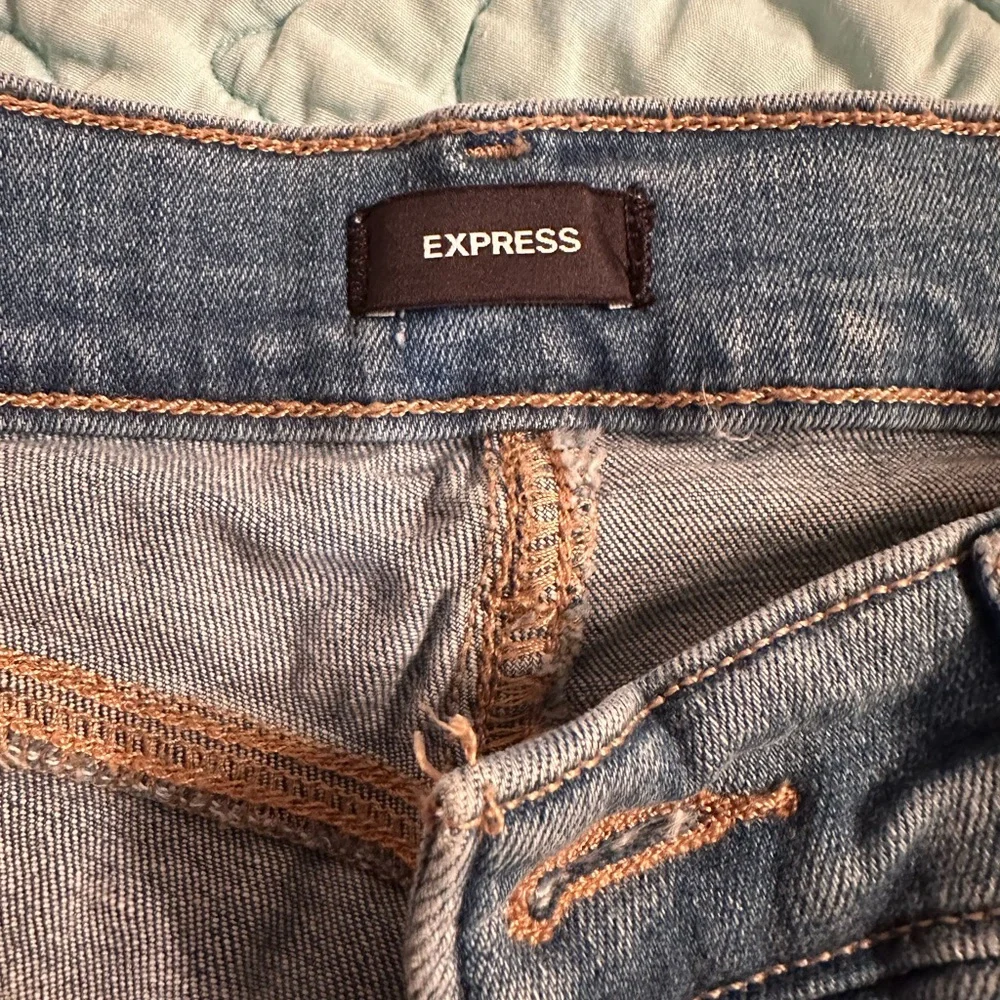 Express - Picture 5 of 8